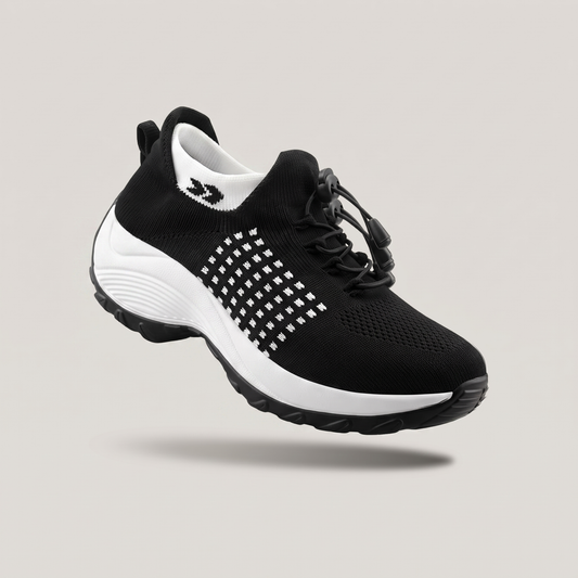 Ainsworth Stretch-Fit Walking Shoes - Black and White