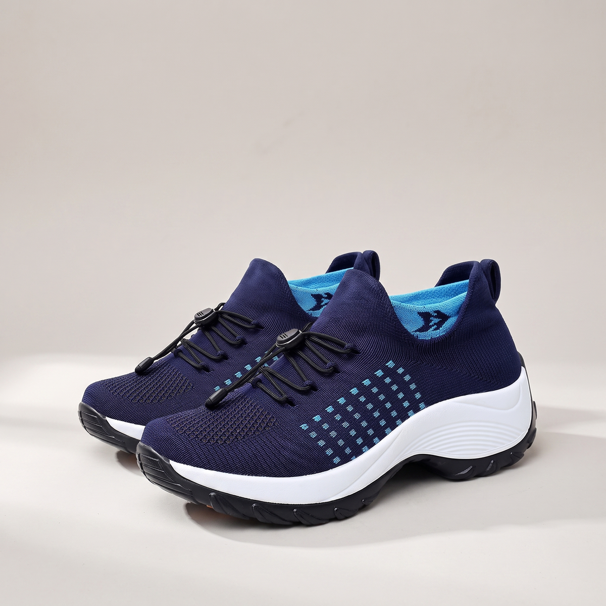 Ainsworth Stretch-Fit Walking Shoes - Blue