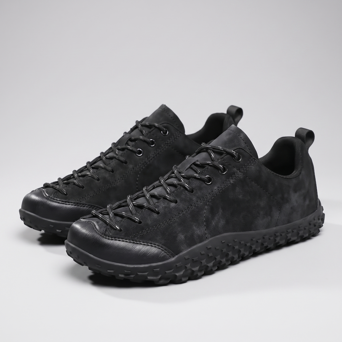 Arden Court Sneakers - Black