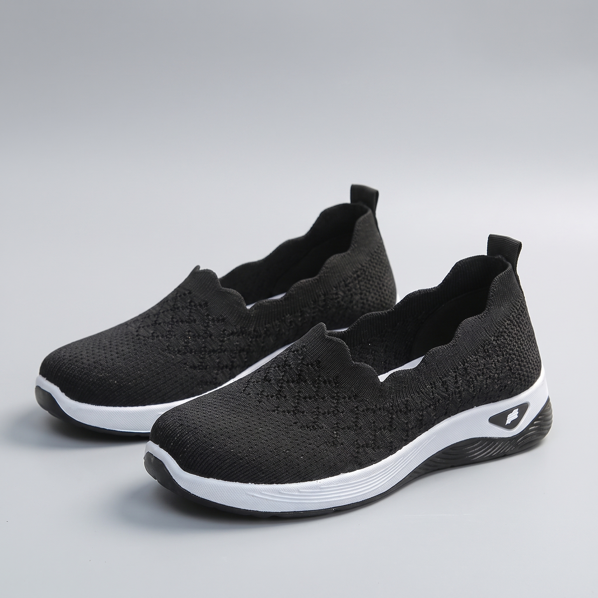 Celeste Comfort Walking Shoes - Black