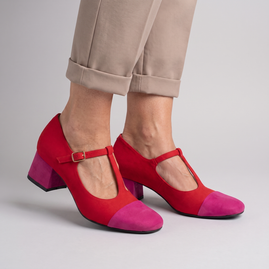 Corvelle Classic Heel Loafers - Red