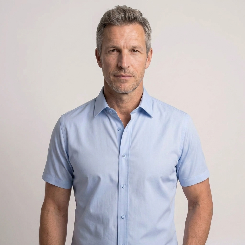 Cressford Fitted Short-Sleeve Shirt - Light Blue
