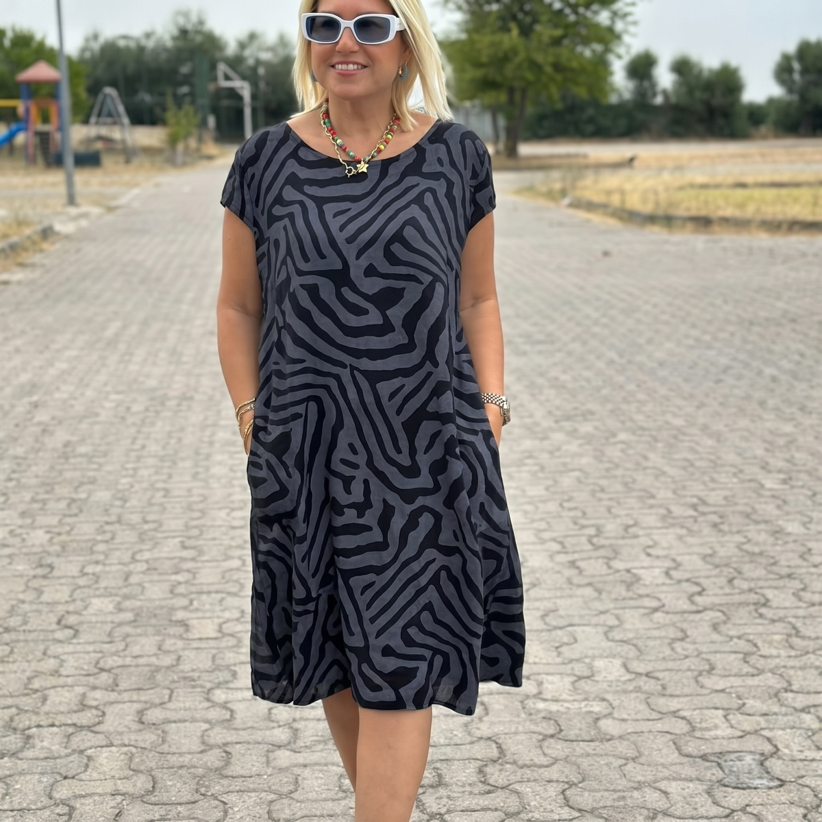 Elinora Breezy Round-Neck Sundress - Black