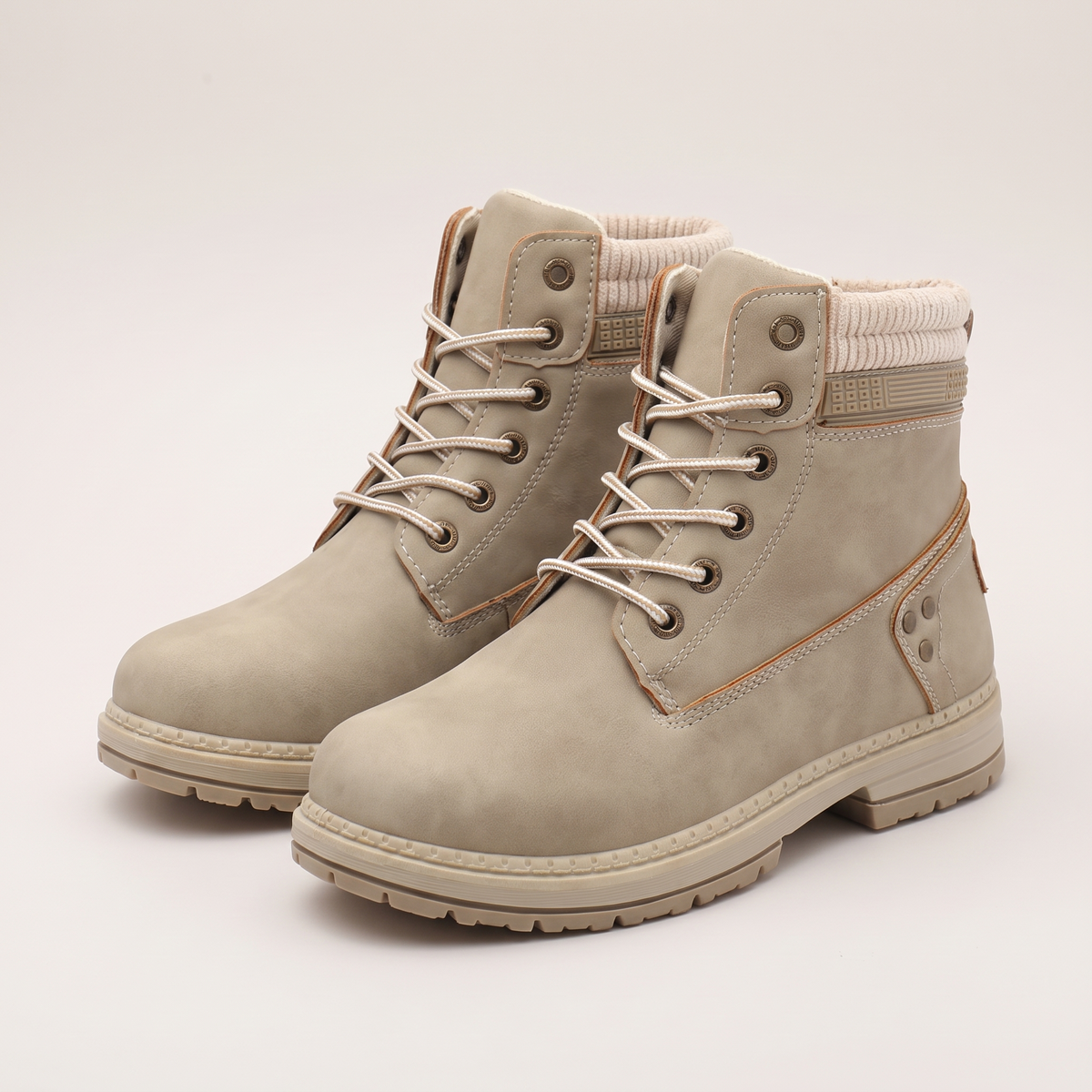 Elsie Chunky Sole Winter Boots - Beige