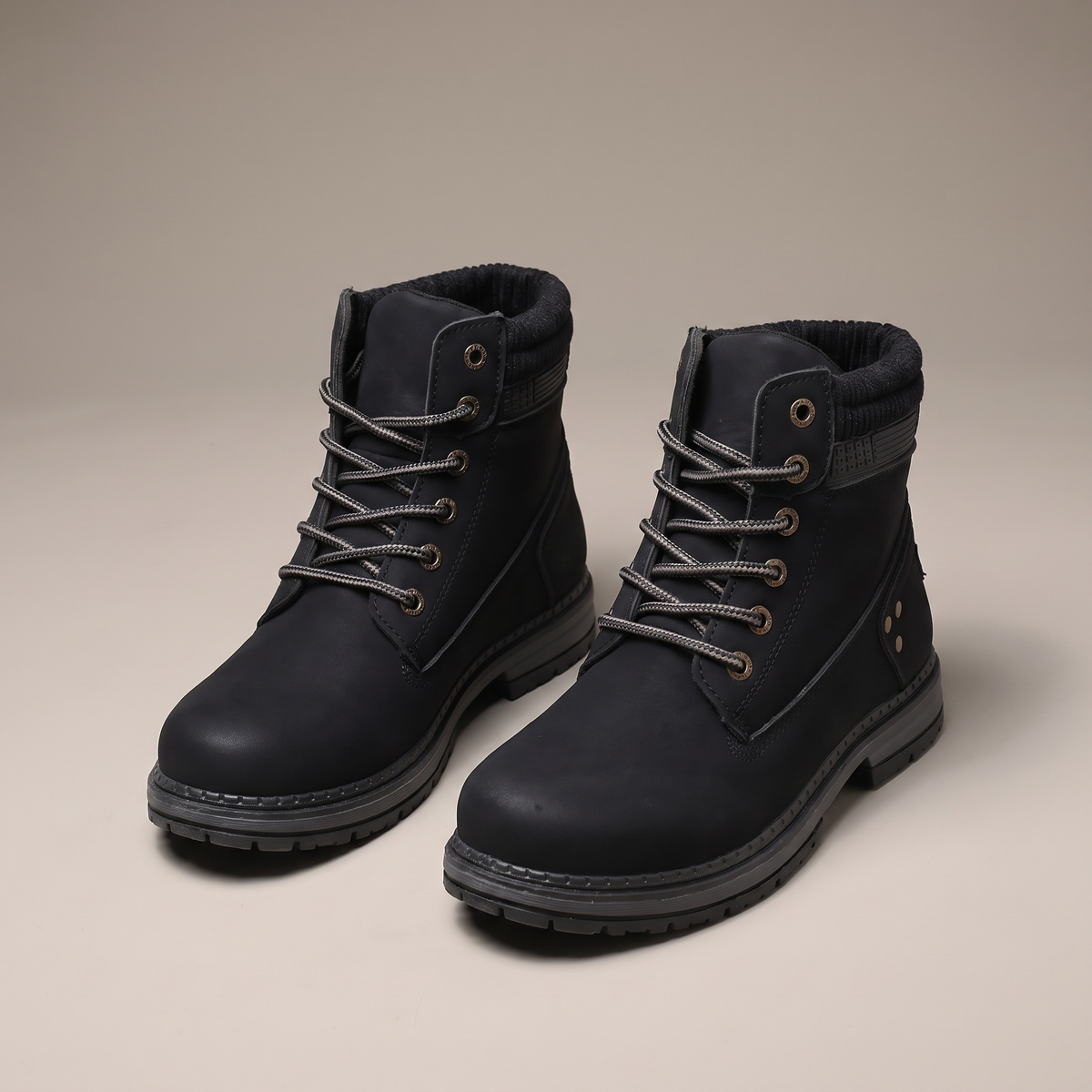 Elsie Chunky Sole Winter Boots - Black