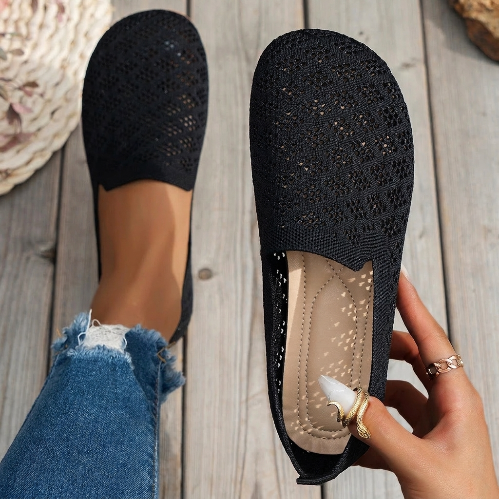Ferncliff Soft-Knit Walking Shoes - Black
