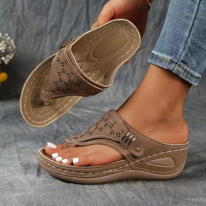 Helen Easy Walk Sandals - Brown