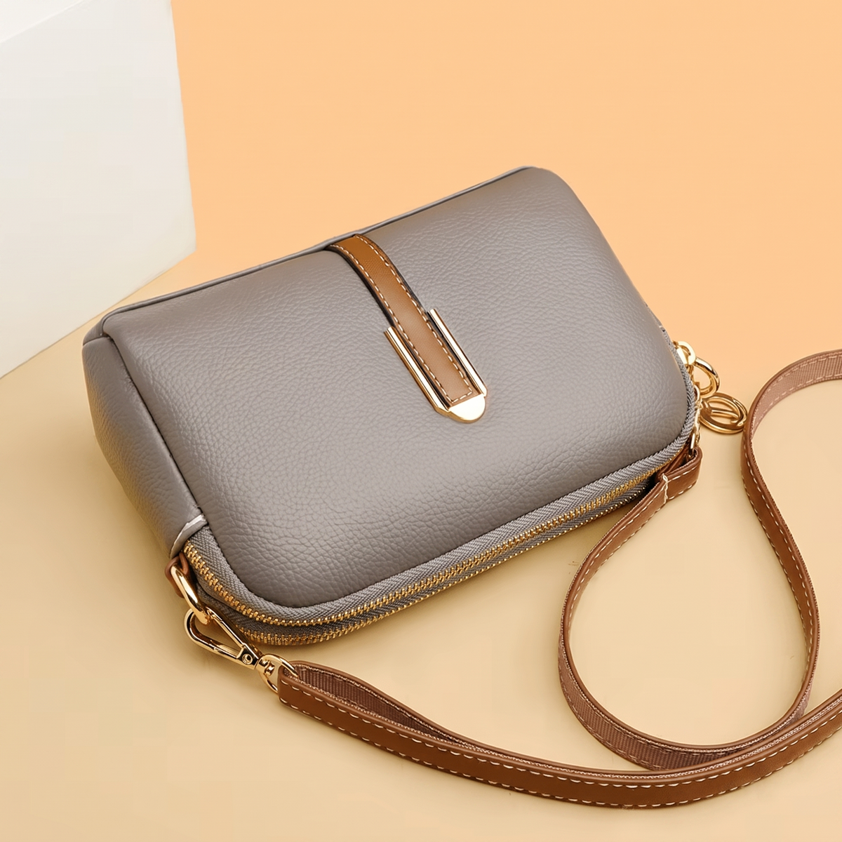Lilian Luxe Shoulder Bag - Light Pearl
