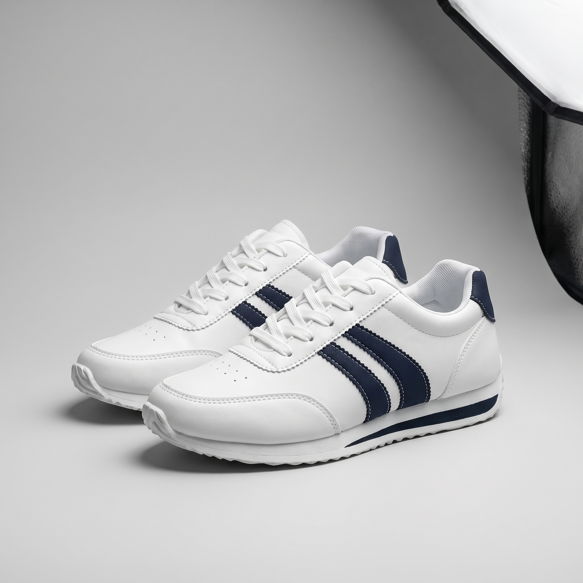 Liora Comfort Sneakers