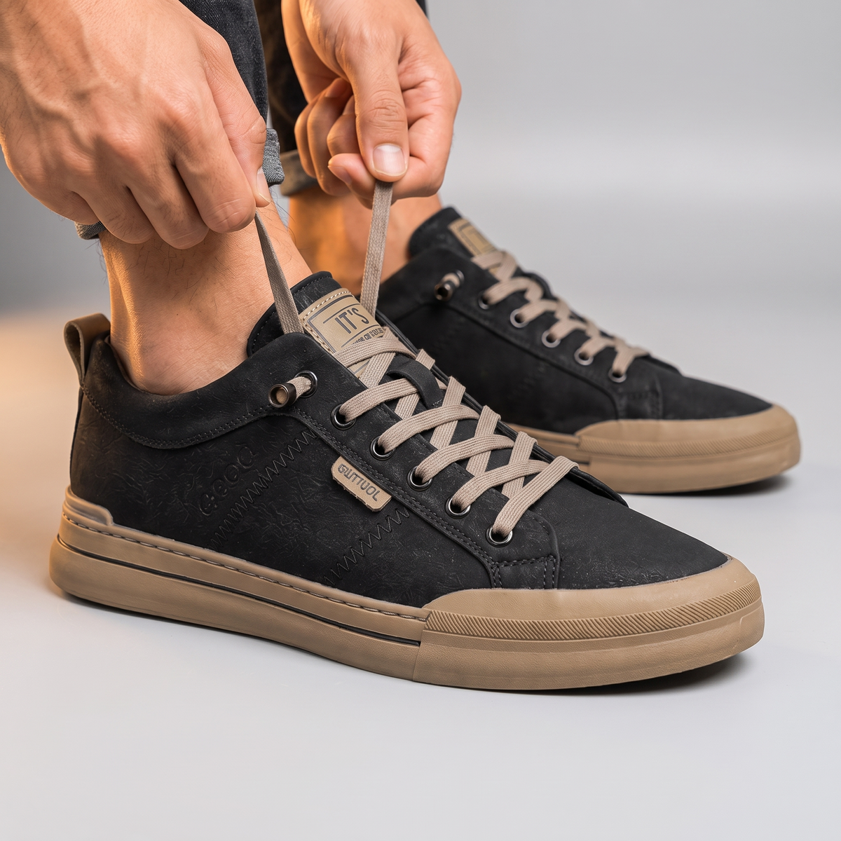 Loxford Modern Trainers - Black
