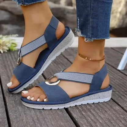 Luna Classic Sandals
