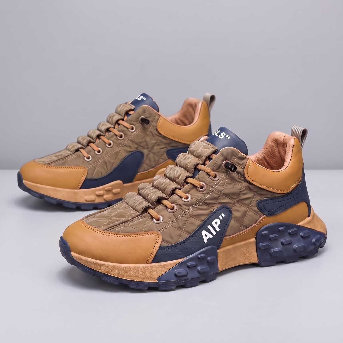 Retro Comfort Running Trainers - Brown