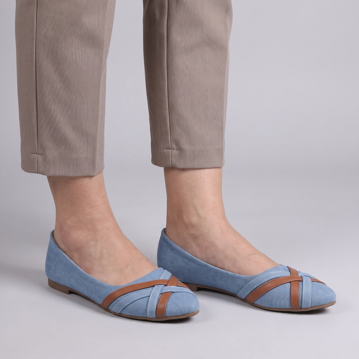 Roos Comfort Slip-Ons