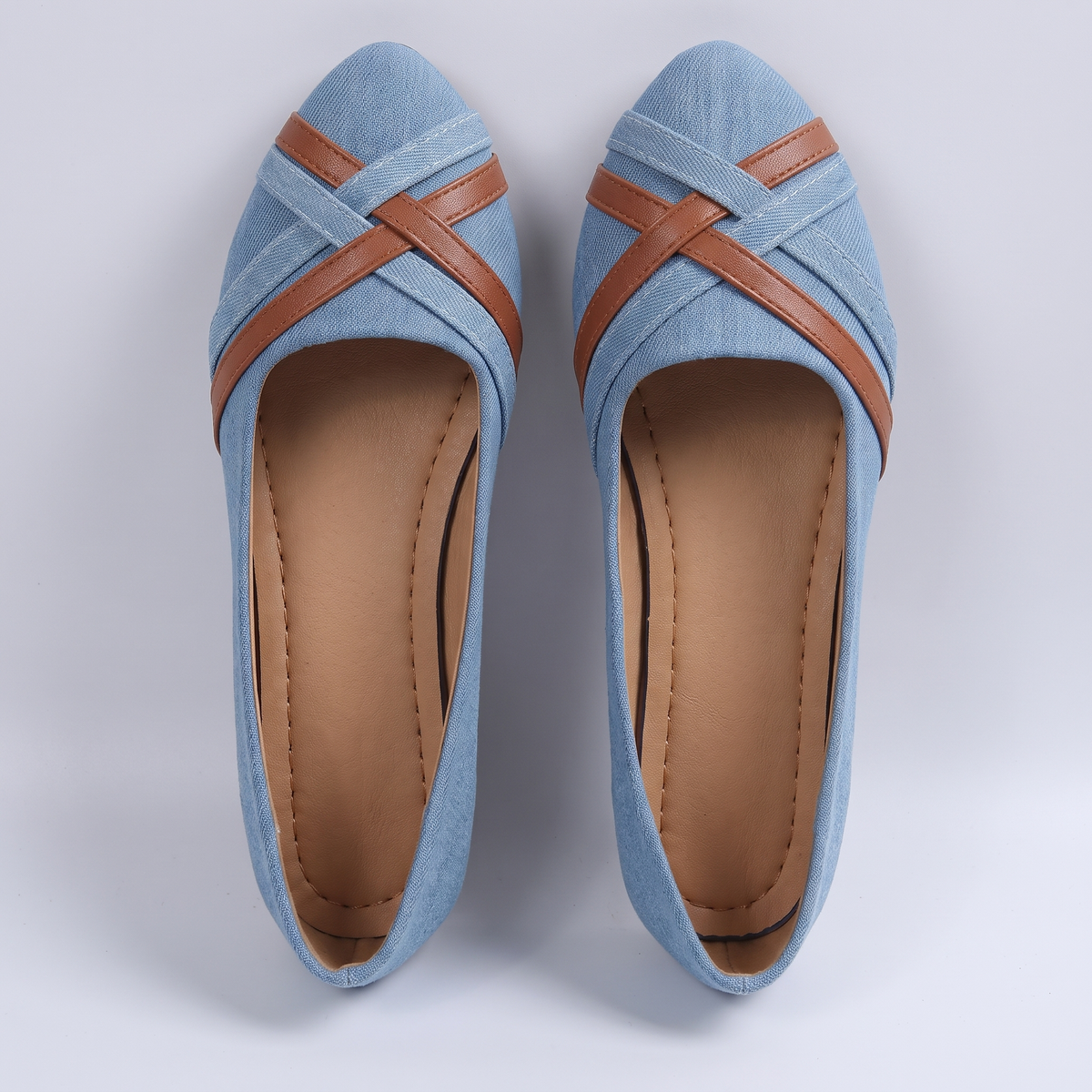 Roos Comfort Slip-Ons - Light Blue