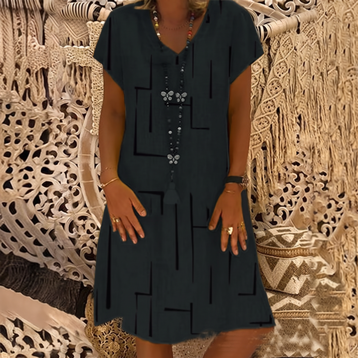 Rosethorn Easy-Wear Dress - Black