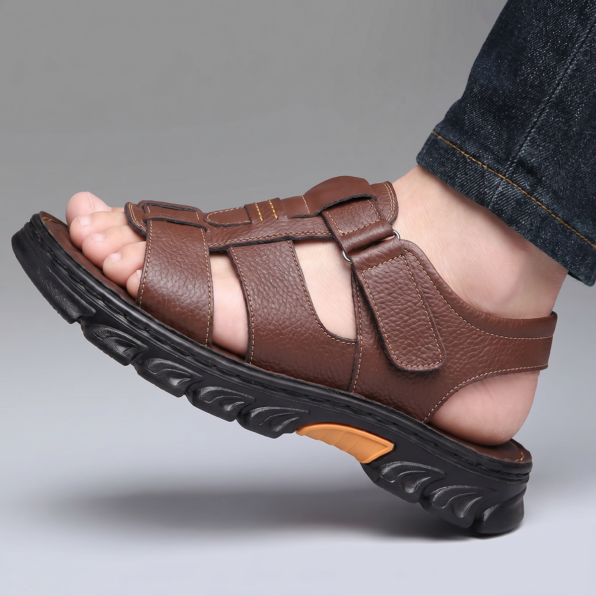 Selkirk Adjustable Walking Sandals - Brown