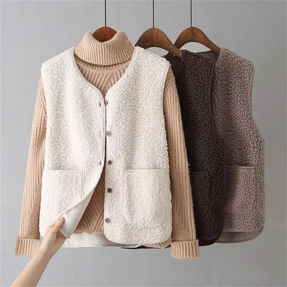 Seloria Classic Cardigan - Beige