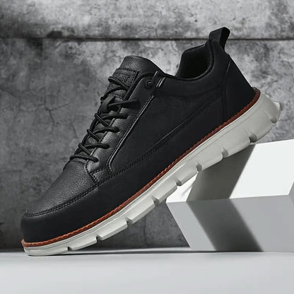 Whitmore Classic Trainer - Black